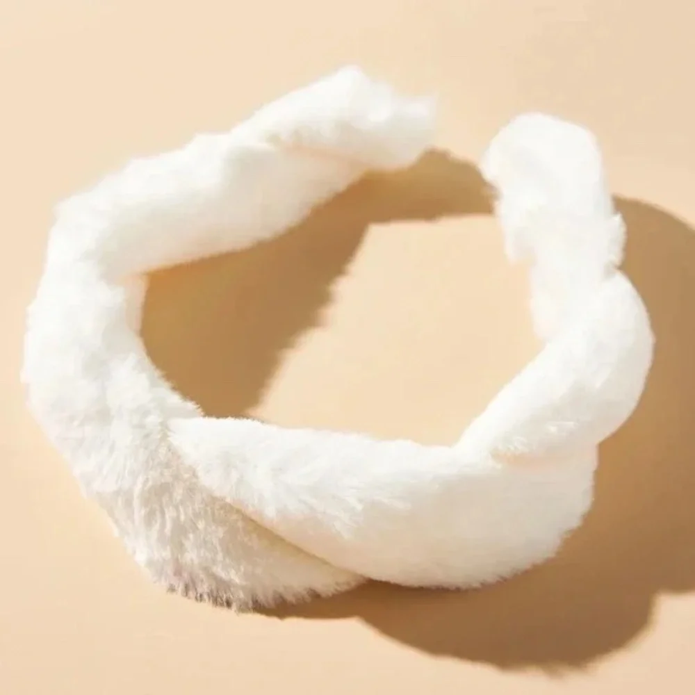 NWT Anthropologie Cozy Twist White Faux Fur Headband